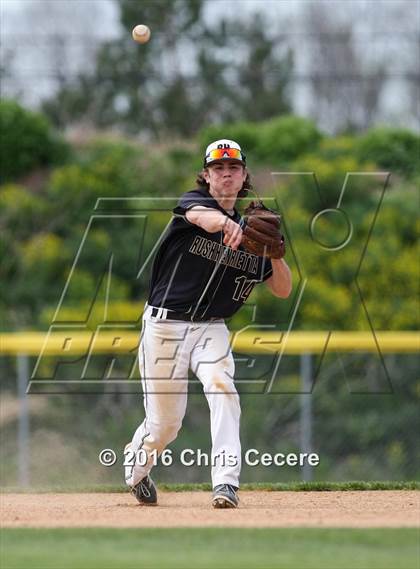 Thumbnail 1 in Rush-Henrietta vs. Webster Thomas photogallery.