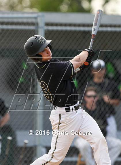 Thumbnail 1 in Rush-Henrietta vs. Webster Thomas photogallery.