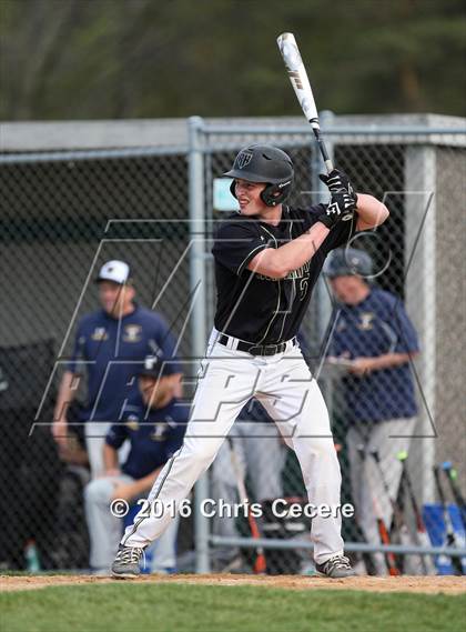 Thumbnail 2 in Rush-Henrietta vs. Webster Thomas photogallery.