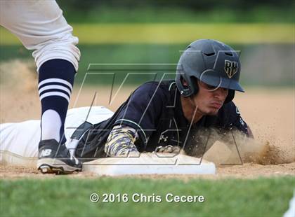 Thumbnail 3 in Rush-Henrietta vs. Webster Thomas photogallery.