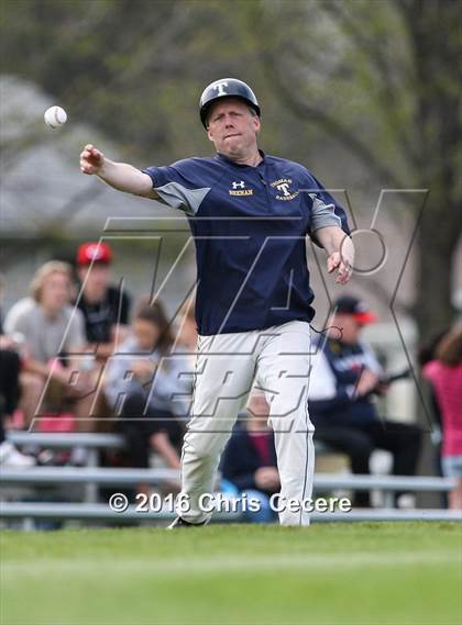 Thumbnail 1 in Rush-Henrietta vs. Webster Thomas photogallery.
