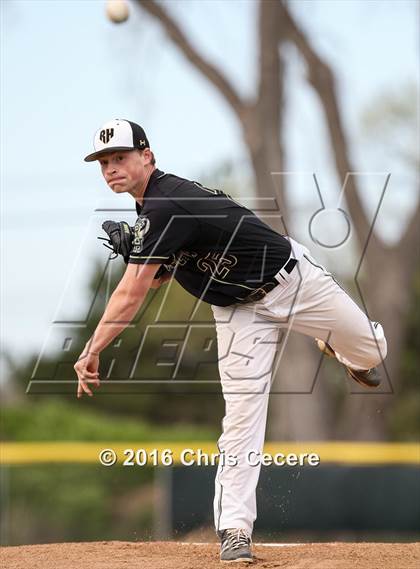 Thumbnail 3 in Rush-Henrietta vs. Webster Thomas photogallery.