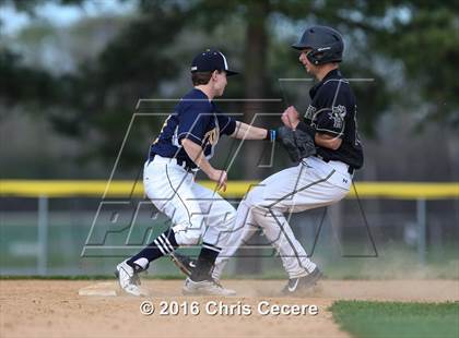 Thumbnail 2 in Rush-Henrietta vs. Webster Thomas photogallery.