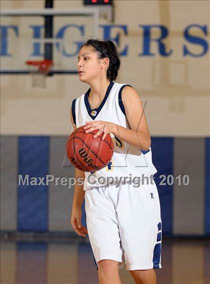 Thumbnail 3 in River Valley @ Inderkum photogallery.