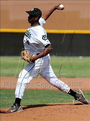 Thumbnail 2 in Don Lugo @ Montclair photogallery.