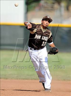 Thumbnail 2 in Don Lugo @ Montclair photogallery.