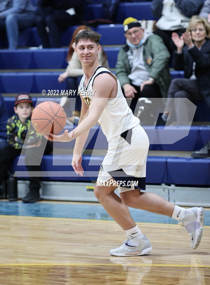 Thumbnail 1 in Our Lady of the Sacred Heart vs Shenango photogallery.