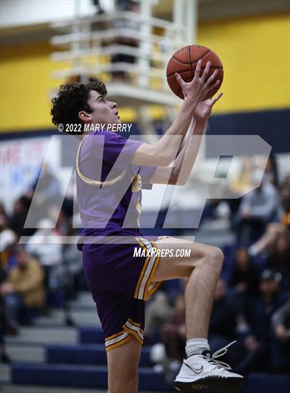 Thumbnail 3 in Our Lady of the Sacred Heart vs Shenango photogallery.