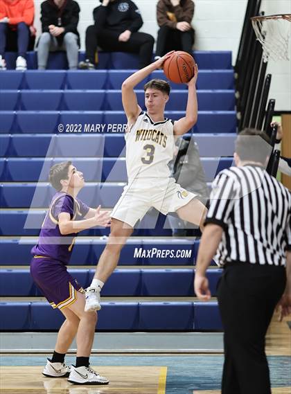 Thumbnail 2 in Our Lady of the Sacred Heart vs Shenango photogallery.