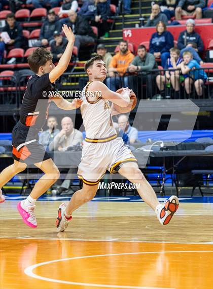 Thumbnail 2 in Tuckahoe vs Berne-Knox-Westerlo (NYSPHSAA Class C Semifinal) photogallery.