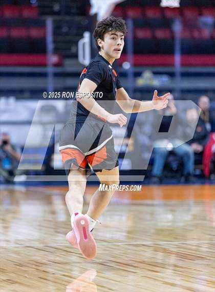 Thumbnail 3 in Tuckahoe vs Berne-Knox-Westerlo (NYSPHSAA Class C Semifinal) photogallery.