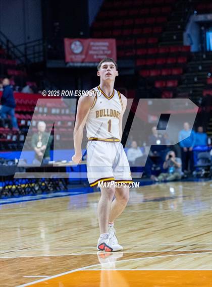Thumbnail 2 in Tuckahoe vs Berne-Knox-Westerlo (NYSPHSAA Class C Semifinal) photogallery.