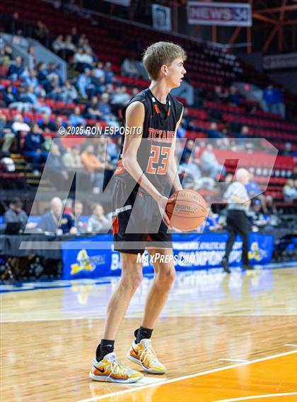 Thumbnail 2 in Tuckahoe vs Berne-Knox-Westerlo (NYSPHSAA Class C Semifinal) photogallery.