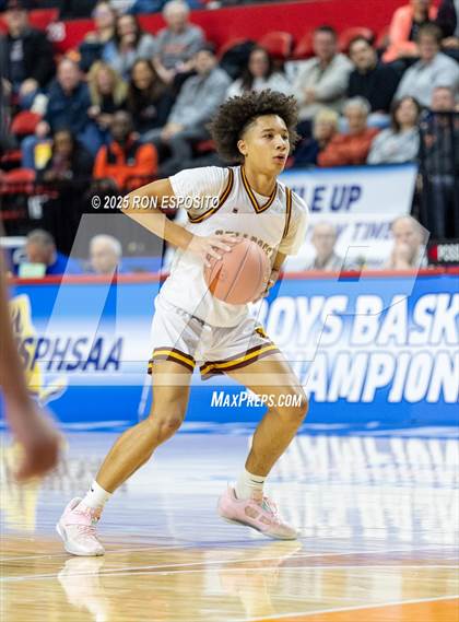 Thumbnail 3 in Tuckahoe vs Berne-Knox-Westerlo (NYSPHSAA Class C Semifinal) photogallery.