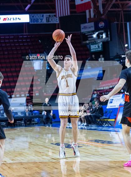 Thumbnail 1 in Tuckahoe vs Berne-Knox-Westerlo (NYSPHSAA Class C Semifinal) photogallery.