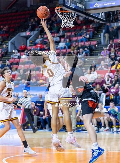 Thumbnail 2 in Tuckahoe vs Berne-Knox-Westerlo (NYSPHSAA Class C Semifinal) photogallery.