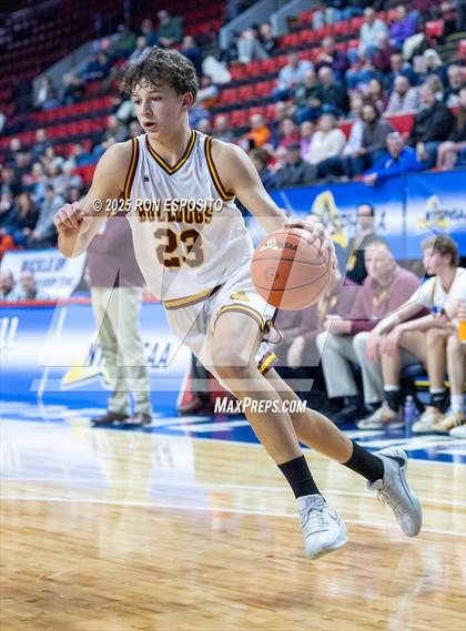 Thumbnail 2 in Tuckahoe vs Berne-Knox-Westerlo (NYSPHSAA Class C Semifinal) photogallery.