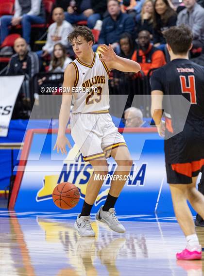 Thumbnail 2 in Tuckahoe vs Berne-Knox-Westerlo (NYSPHSAA Class C Semifinal) photogallery.