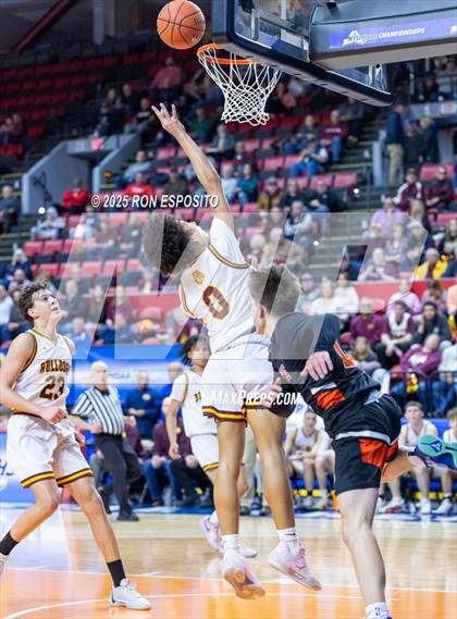Thumbnail 1 in Tuckahoe vs Berne-Knox-Westerlo (NYSPHSAA Class C Semifinal) photogallery.