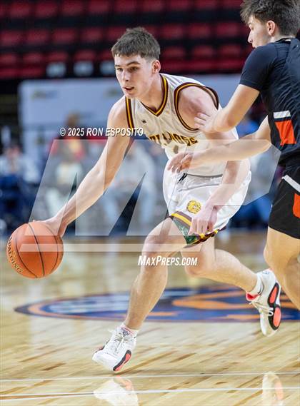 Thumbnail 3 in Tuckahoe vs Berne-Knox-Westerlo (NYSPHSAA Class C Semifinal) photogallery.