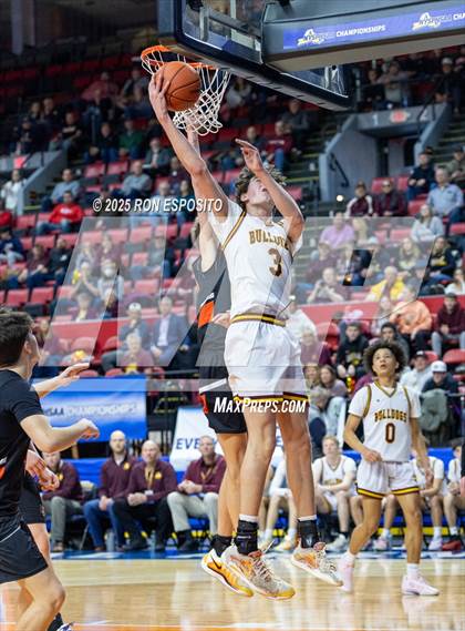 Thumbnail 1 in Tuckahoe vs Berne-Knox-Westerlo (NYSPHSAA Class C Semifinal) photogallery.