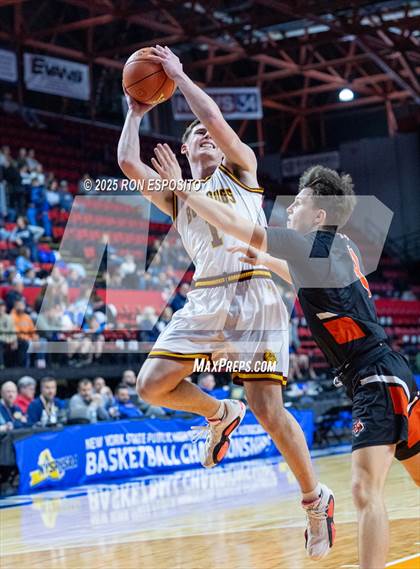 Thumbnail 3 in Tuckahoe vs Berne-Knox-Westerlo (NYSPHSAA Class C Semifinal) photogallery.