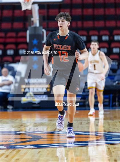 Thumbnail 1 in Tuckahoe vs Berne-Knox-Westerlo (NYSPHSAA Class C Semifinal) photogallery.