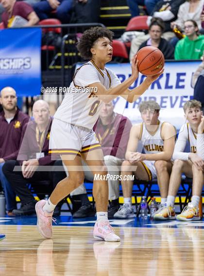 Thumbnail 3 in Tuckahoe vs Berne-Knox-Westerlo (NYSPHSAA Class C Semifinal) photogallery.