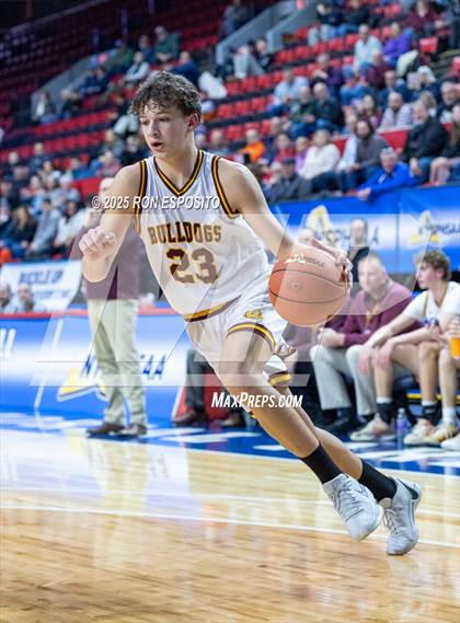 Thumbnail 1 in Tuckahoe vs Berne-Knox-Westerlo (NYSPHSAA Class C Semifinal) photogallery.