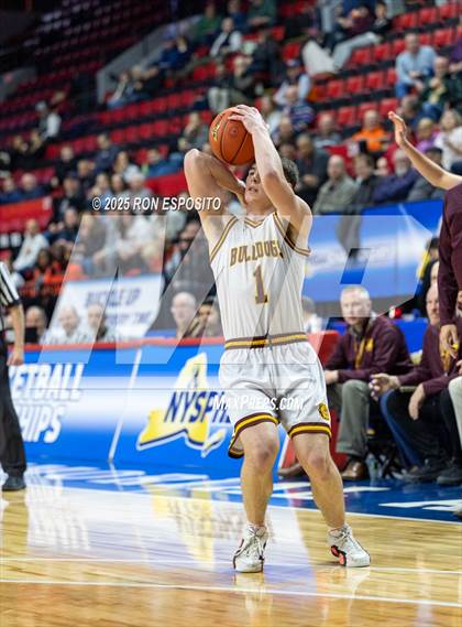 Thumbnail 2 in Tuckahoe vs Berne-Knox-Westerlo (NYSPHSAA Class C Semifinal) photogallery.