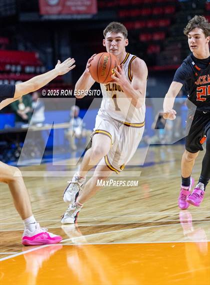 Thumbnail 2 in Tuckahoe vs Berne-Knox-Westerlo (NYSPHSAA Class C Semifinal) photogallery.