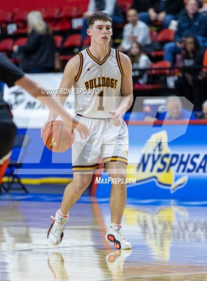 Thumbnail 1 in Tuckahoe vs Berne-Knox-Westerlo (NYSPHSAA Class C Semifinal) photogallery.