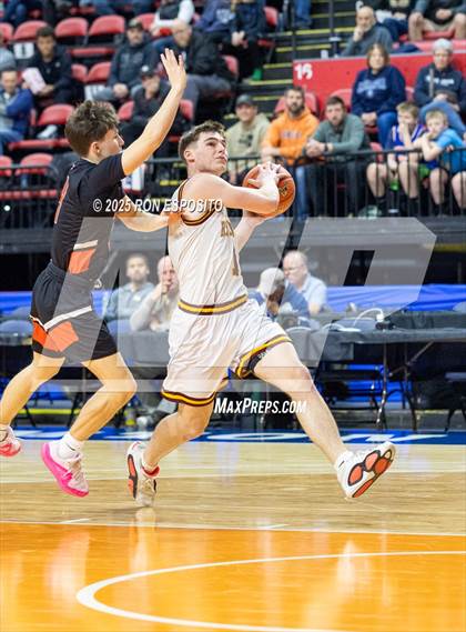 Thumbnail 1 in Tuckahoe vs Berne-Knox-Westerlo (NYSPHSAA Class C Semifinal) photogallery.