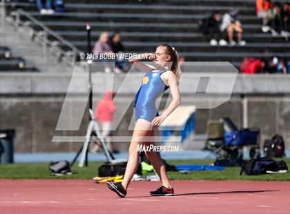 Thumbnail 2 in West Coast Relays photogallery.