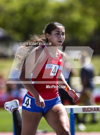 Thumbnail 1 in West Coast Relays photogallery.