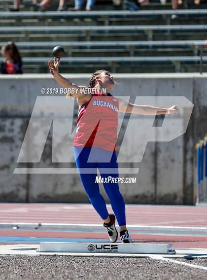 Thumbnail 1 in West Coast Relays photogallery.