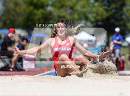 Thumbnail 2 in West Coast Relays photogallery.