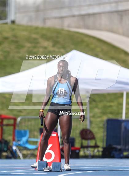 Thumbnail 2 in West Coast Relays photogallery.