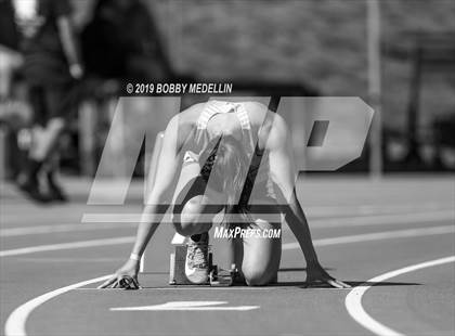Thumbnail 3 in West Coast Relays photogallery.