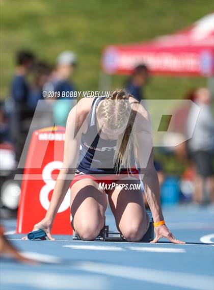 Thumbnail 1 in West Coast Relays photogallery.