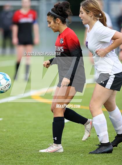 Thumbnail 2 in Toledo @ Friday Harbor (WIAA 1B/2B Playoffs) photogallery.
