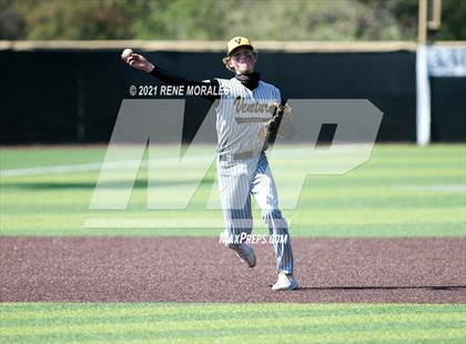 Thumbnail 1 in Ventura @ Flintridge Prep (CIF SS D5 First Round Playoff)  photogallery.