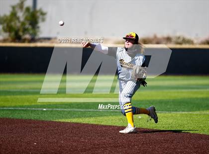 Thumbnail 3 in Ventura @ Flintridge Prep (CIF SS D5 First Round Playoff)  photogallery.