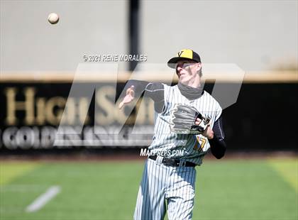 Thumbnail 1 in Ventura @ Flintridge Prep (CIF SS D5 First Round Playoff)  photogallery.