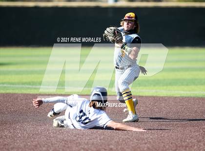 Thumbnail 1 in Ventura @ Flintridge Prep (CIF SS D5 First Round Playoff)  photogallery.