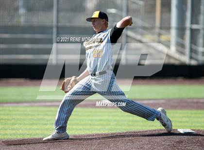 Thumbnail 1 in Ventura @ Flintridge Prep (CIF SS D5 First Round Playoff)  photogallery.