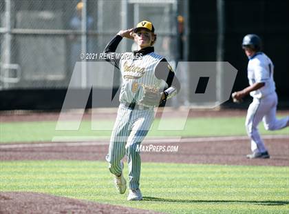 Thumbnail 2 in Ventura @ Flintridge Prep (CIF SS D5 First Round Playoff)  photogallery.