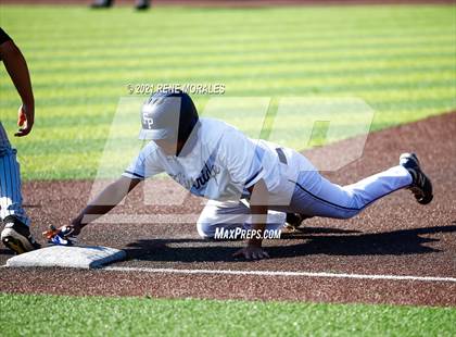 Thumbnail 3 in Ventura @ Flintridge Prep (CIF SS D5 First Round Playoff)  photogallery.