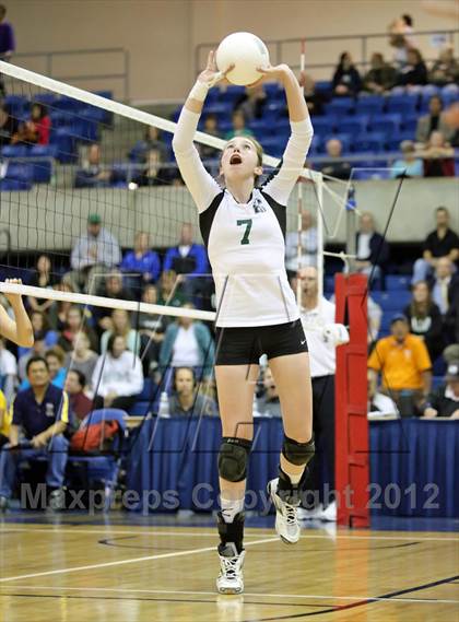 Thumbnail 2 in El Camino vs Gregori (CIF SJS D2 Final) photogallery.