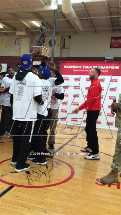 Thumbnail 2 in Memphis East TOC Ceremony photogallery.